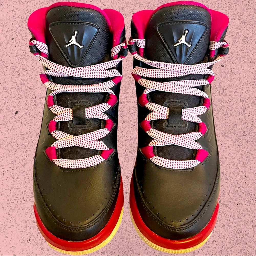 Nike Air Jordan Big Girl Shoes Size 5.5 - Picture 1 of 4